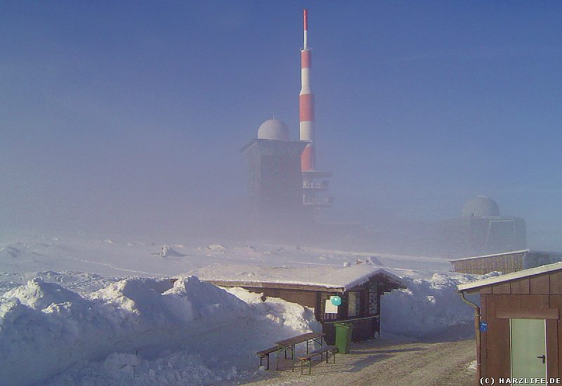 Brockengipfel mit Nebel