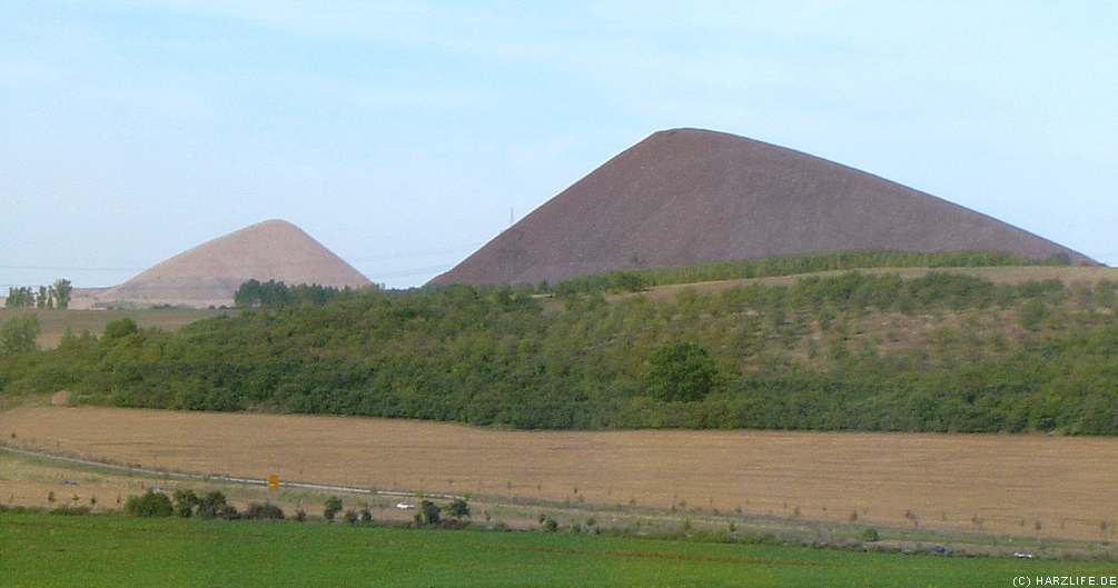 Bergbauhalden im Mansfelder Land nahe Eisleben