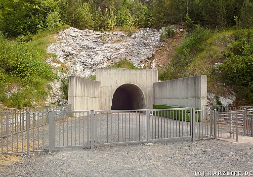 Gedenkstätte Mittelbau-Dora - Der Tunneleingang