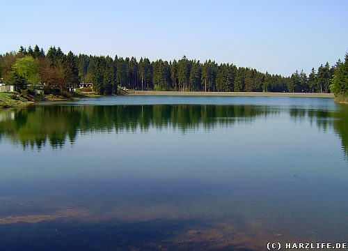 Oberer Grumbacher Teich bei Bockswiese im Harz Campingplatz, Hotel